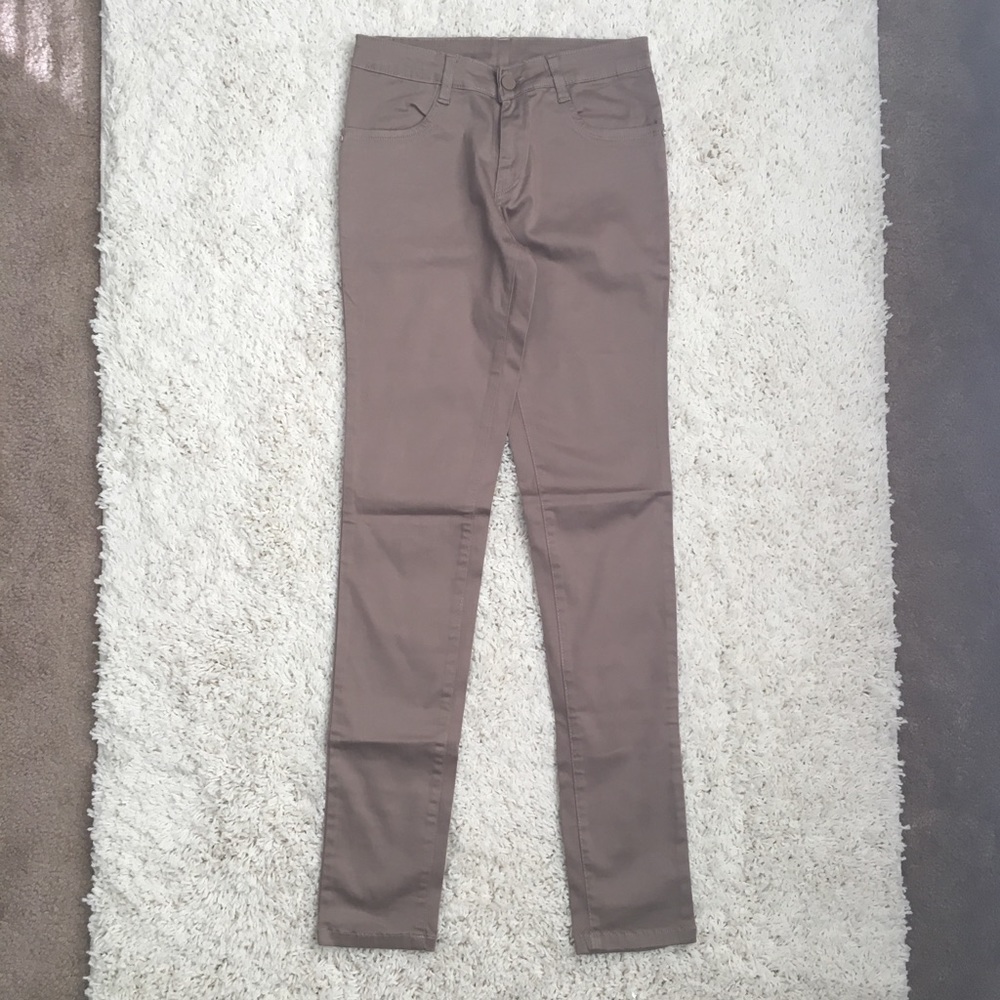 ❤️• KRAUS Super Skinny Pants •